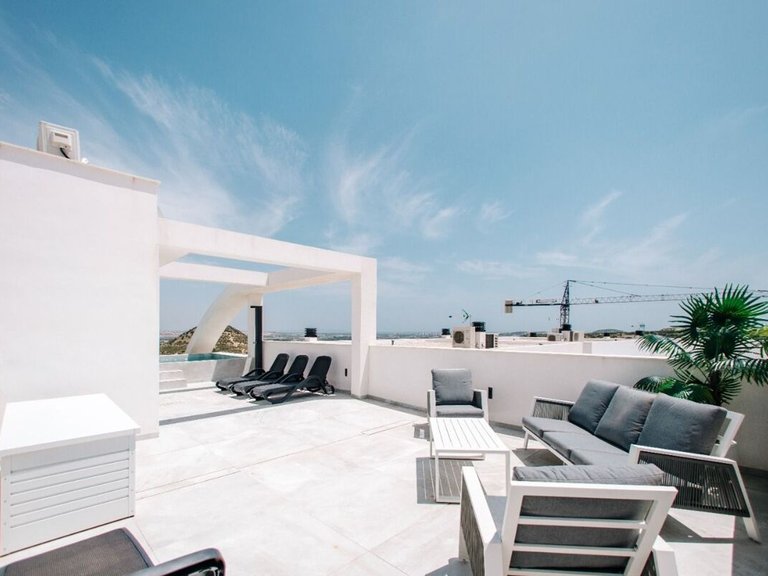 Villa for Sale in Rojales, Alicante 3