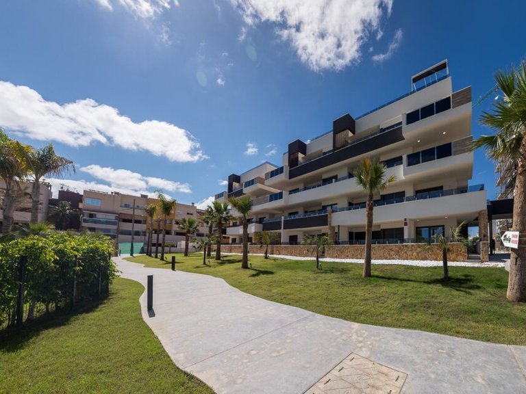 Apartment for Sale in Playa Flamenca, Alicante 32