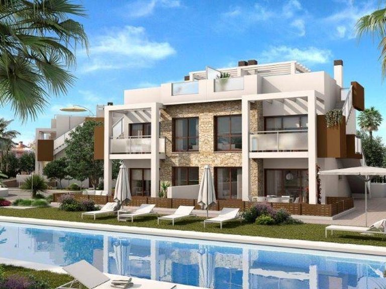 Villa for Sale in Torrevieja, Alicante 1