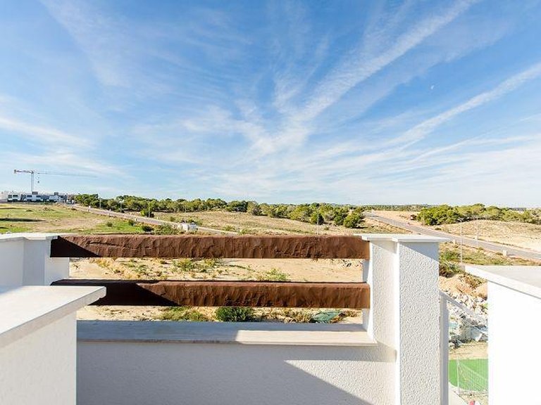Villa for Sale in Torrevieja, Alicante 14