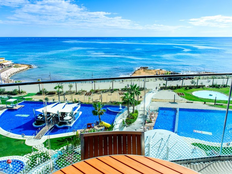 Apartment for Sale in Punta Prima, Alicante 1