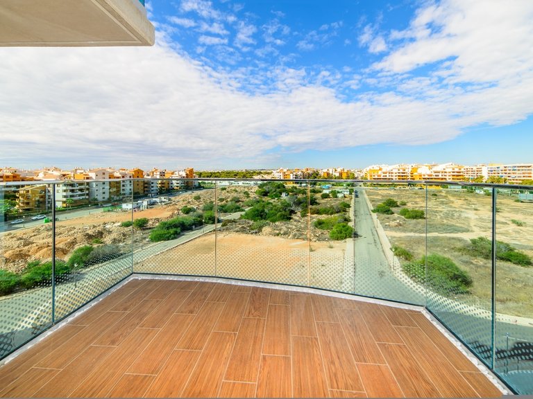 Apartment for Sale in Punta Prima, Alicante 20