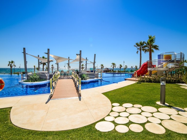 Apartment for Sale in Punta Prima, Alicante 25