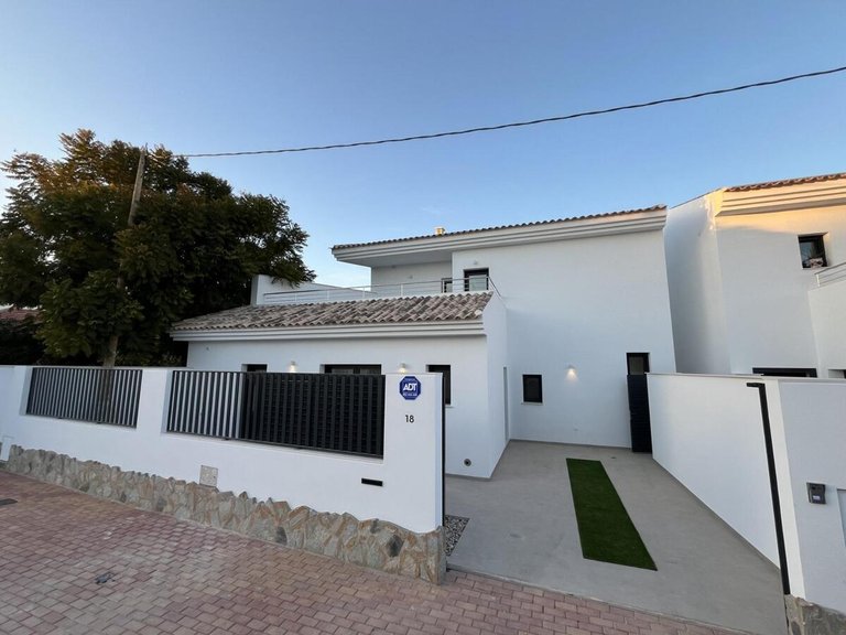 Villa for Sale in San Pedro Del Pinatar, Murcia 2