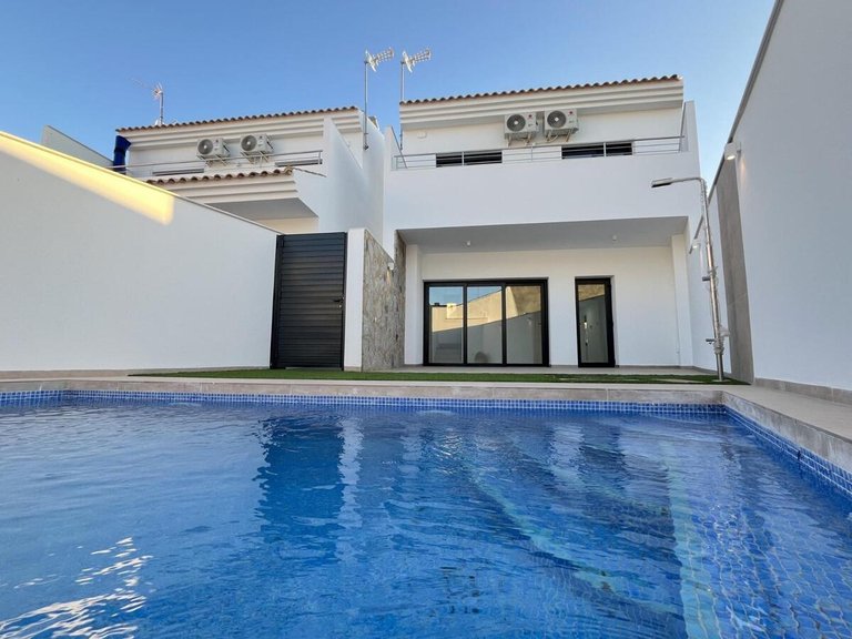 Villa for Sale in San Pedro Del Pinatar, Murcia 25