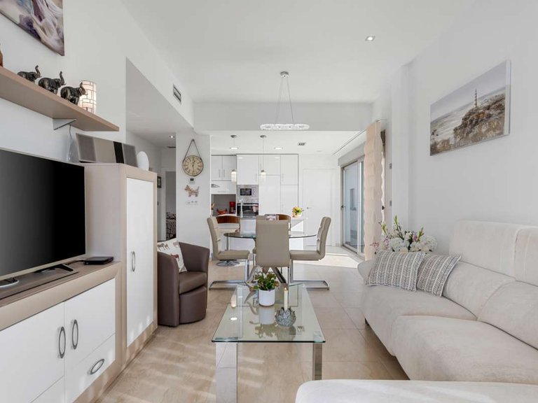 Villa for Sale in Villamartin, Alicante 10