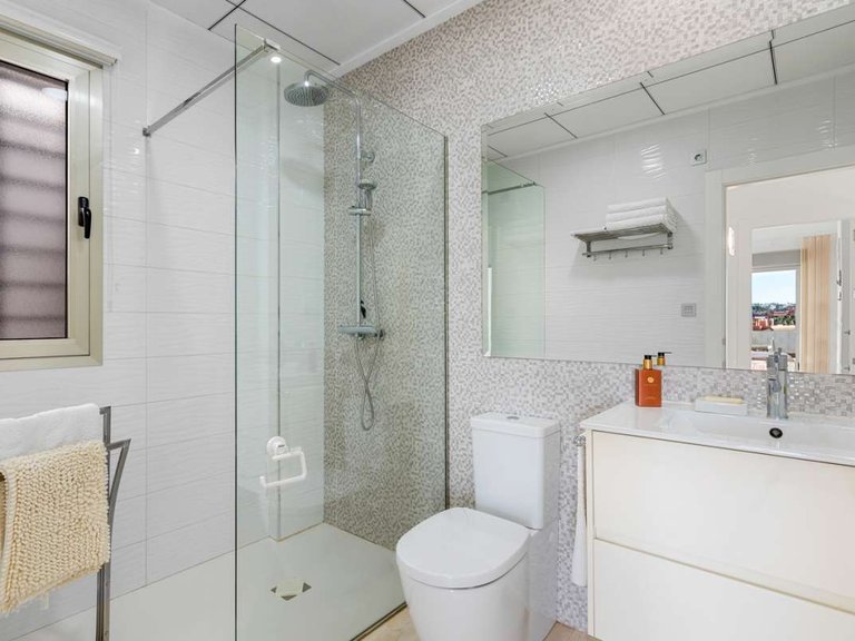 Villa for Sale in Villamartin, Alicante 23