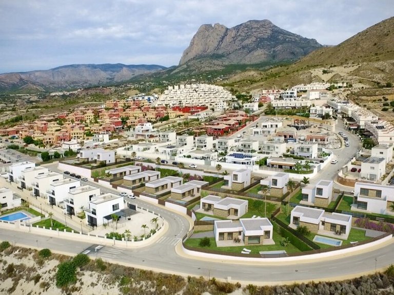 Villa for Sale in Finestrat, Alicante 15