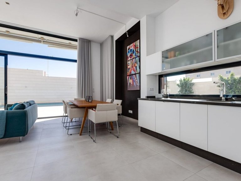 Villa for Sale in Pilar De La Horadada, Alicante 7