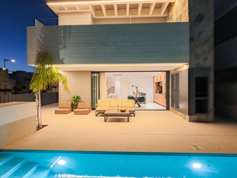 Villa for Sale in Los Alcázares, Murcia 6