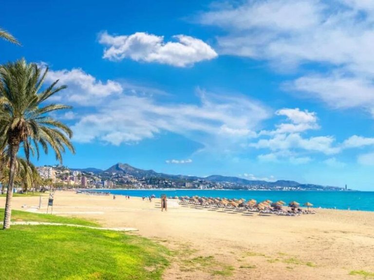 Apartment for Sale in Málaga, Malaga 15