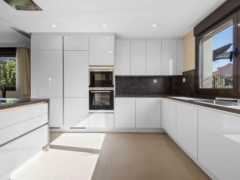 Town House for Sale in Estepona, Malaga 10