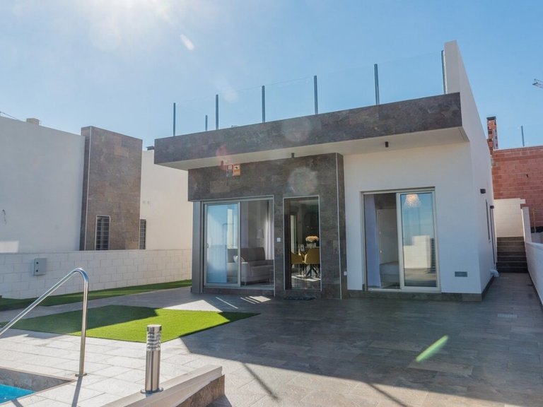 Villa for Sale in Dehesa De Campoamor, Alicante 13