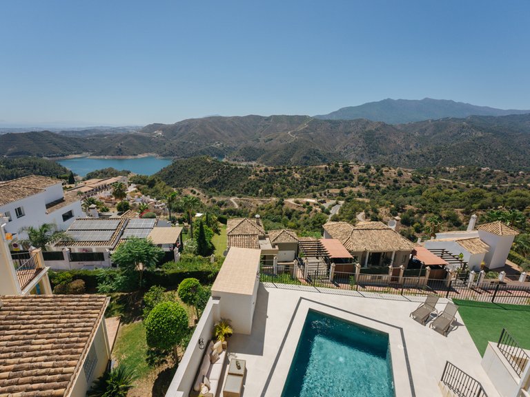 Apartment for Sale in Istan, Malaga 11