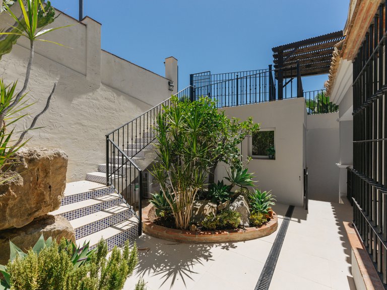 Apartment for Sale in Istan, Malaga 13