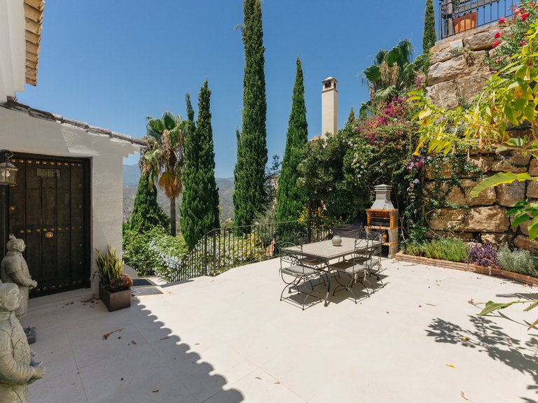 Apartment for Sale in Istan, Malaga 15