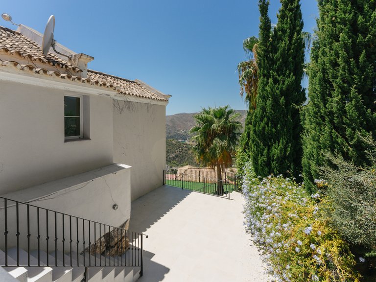 Apartment for Sale in Istan, Malaga 16