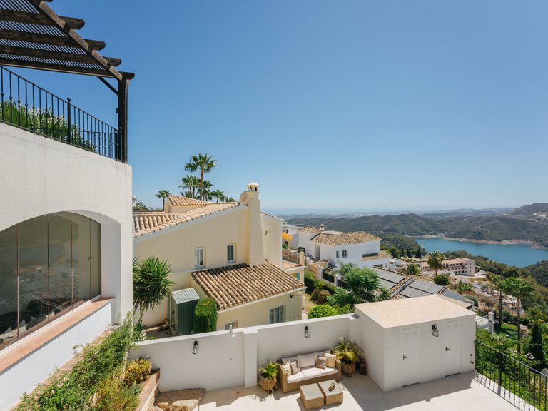 Apartment for Sale in Istan, Malaga 31