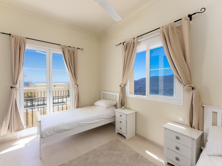 Apartment for Sale in Istan, Malaga 38