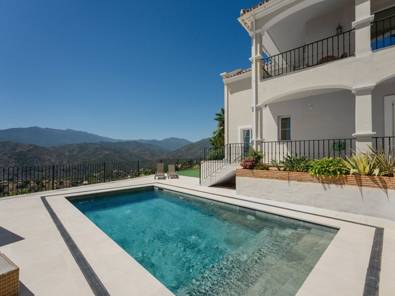 Apartment for Sale in Istan, Malaga 49