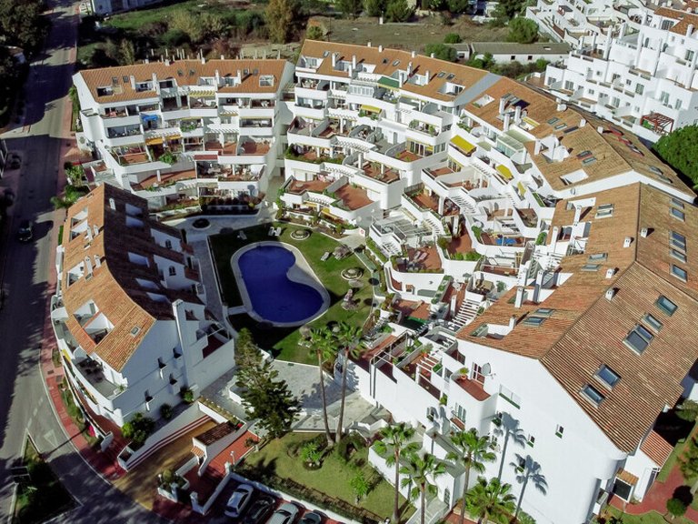 Apartment for Sale in Marbella, Alicante 5