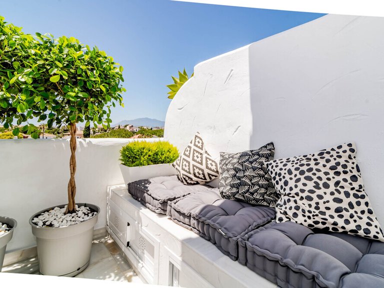 Apartment for Sale in Marbella, Alicante 7