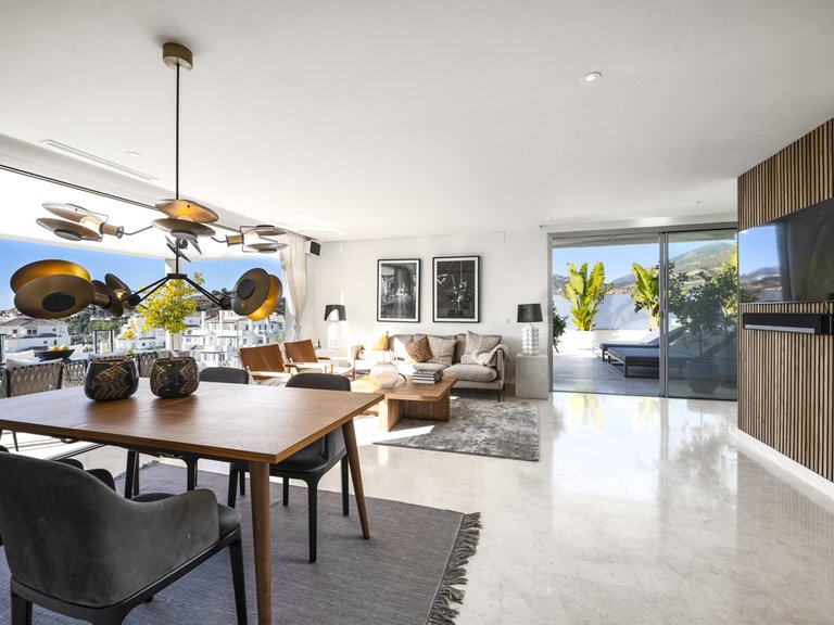 Apartment for Sale in Marbella, Malaga 15