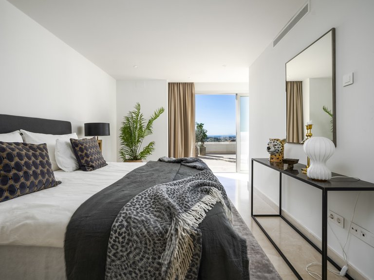 Apartment for Sale in Marbella, Malaga 37