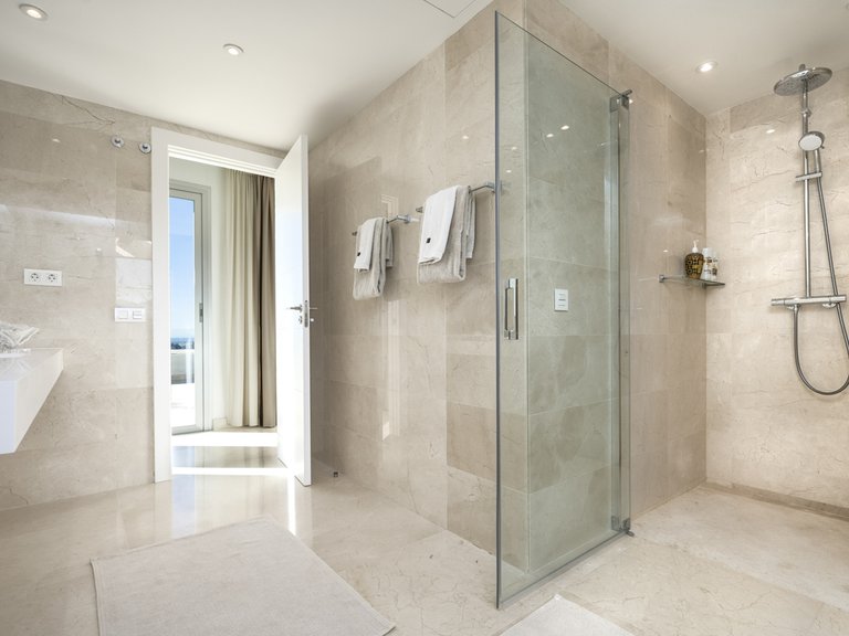 Apartment for Sale in Marbella, Malaga 45