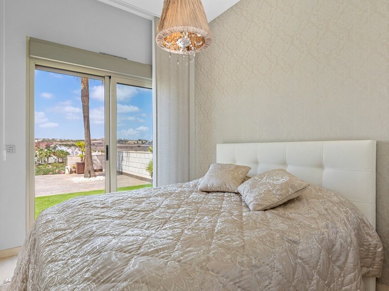 Villa for Sale in Orihuela Costa, Alicante 16