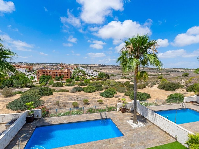 Villa for Sale in Orihuela Costa, Alicante 6