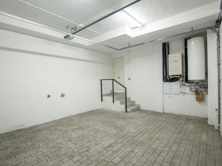 Villa for Sale in Málaga, Malaga 10