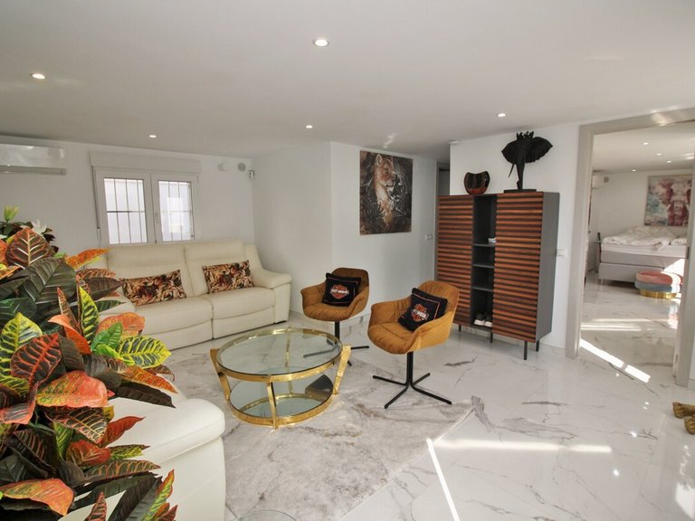 Villa for Sale in Blue Lagoon, Villamartin, Alicante 14