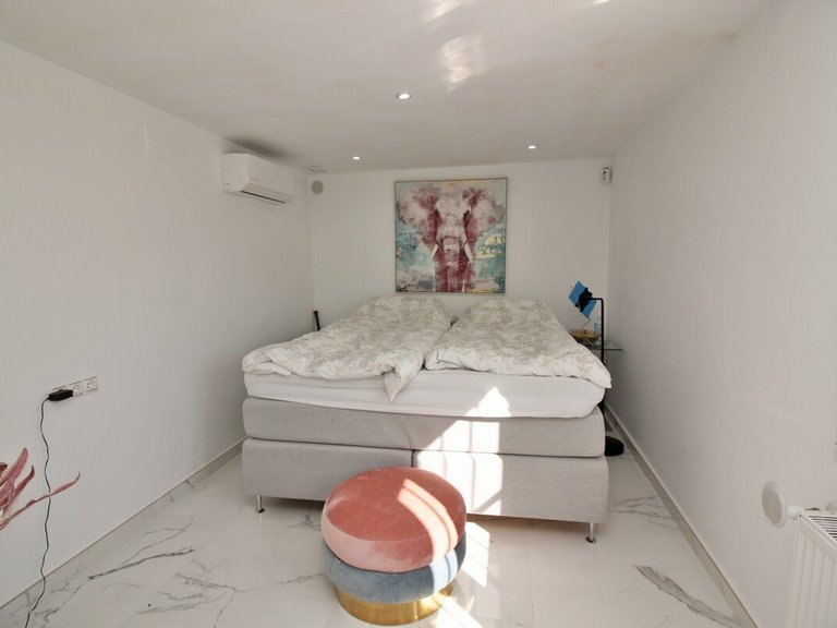 Villa for Sale in Blue Lagoon, Villamartin, Alicante 17