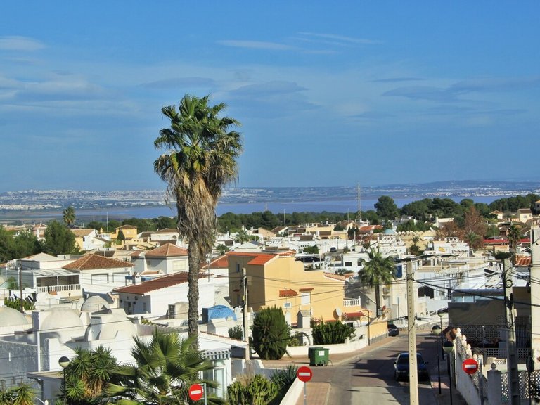 Villa for Sale in Blue Lagoon, Villamartin, Alicante 27