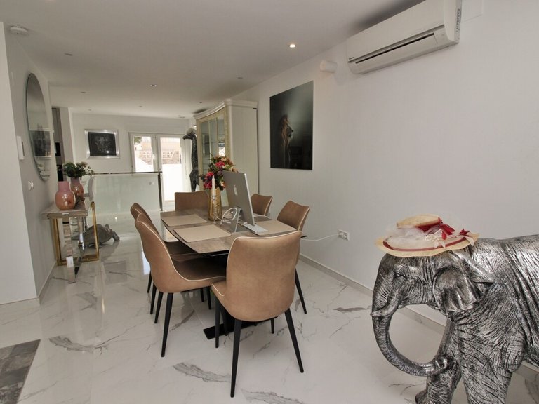 Villa for Sale in Blue Lagoon, Villamartin, Alicante 7