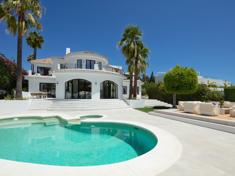 Villa for Sale in Marbella, Malaga 4