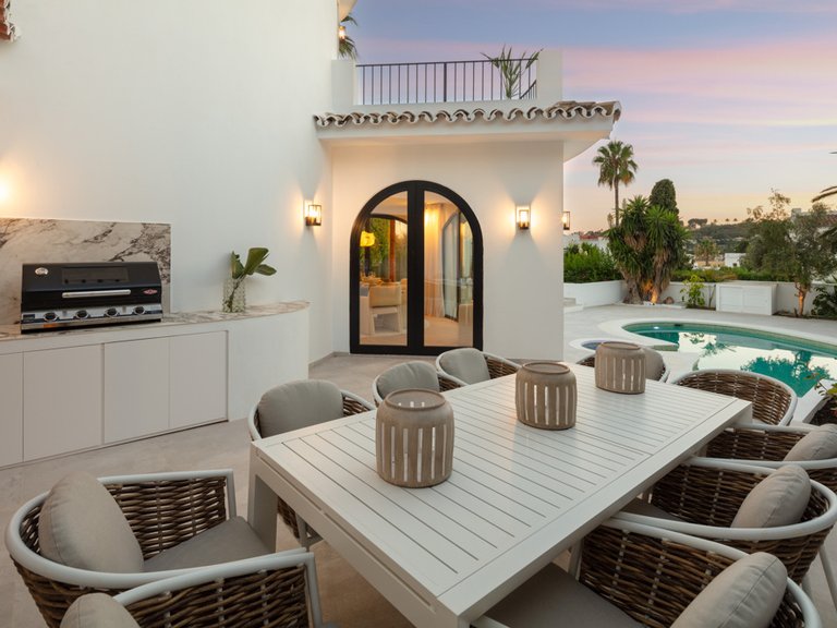 Villa for Sale in Marbella, Malaga 8