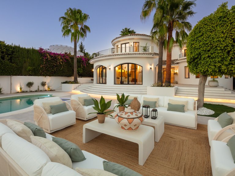 Villa for Sale in Marbella, Malaga 10