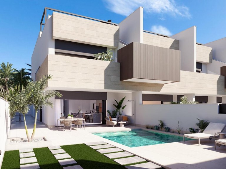 Villa for Sale in Pilar De La Horadada, Alicante 3