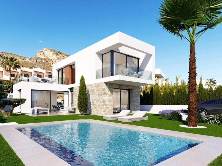 Villa for Sale in Finestrat, Alicante 11