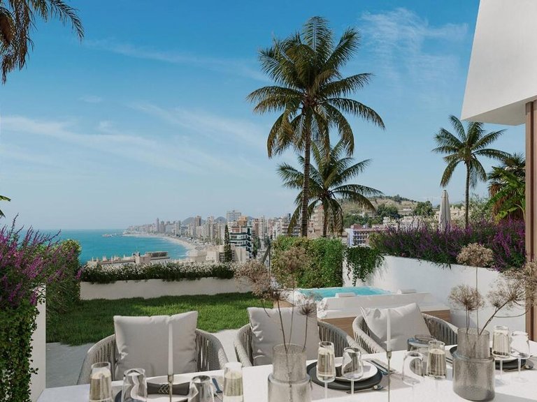 Town House for Sale in Fuengirola, Malaga 1