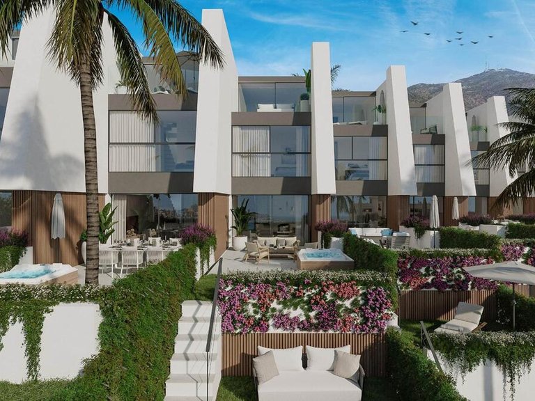 Town House for Sale in Fuengirola, Malaga 11