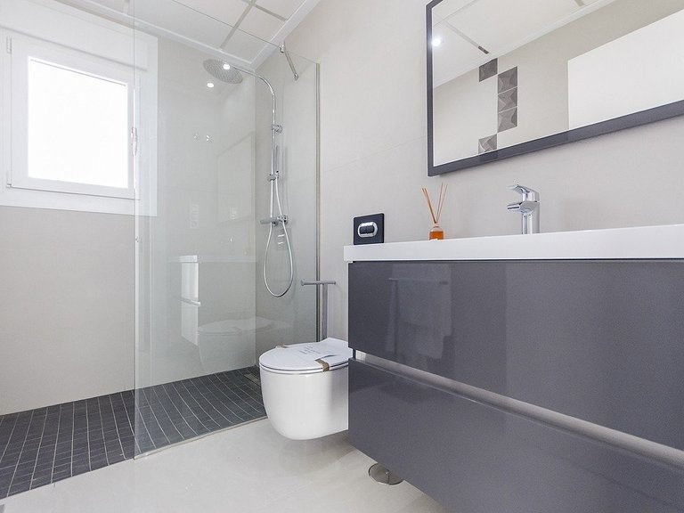 Villa for Sale in Los Montesinos, Alicante 32