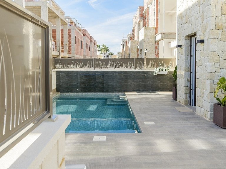 Villa for Sale in Los Montesinos, Alicante 43