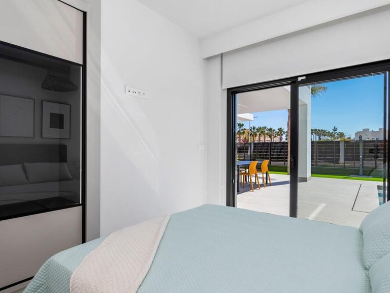 Villa for Sale in Algorfa, Alicante 18