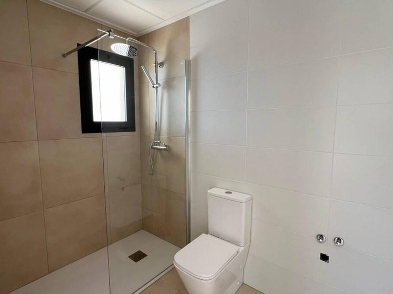 Villa for Sale in El Fondó De Les Neus, Alicante 17