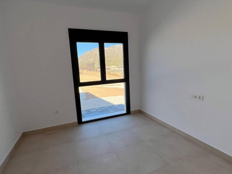 Villa for Sale in El Fondó De Les Neus, Alicante 19