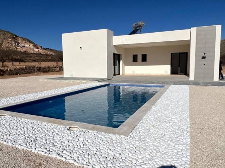 Villa for Sale in El Fondó De Les Neus, Alicante 2