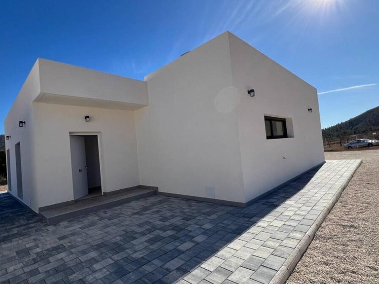 Villa for Sale in El Fondó De Les Neus, Alicante 26